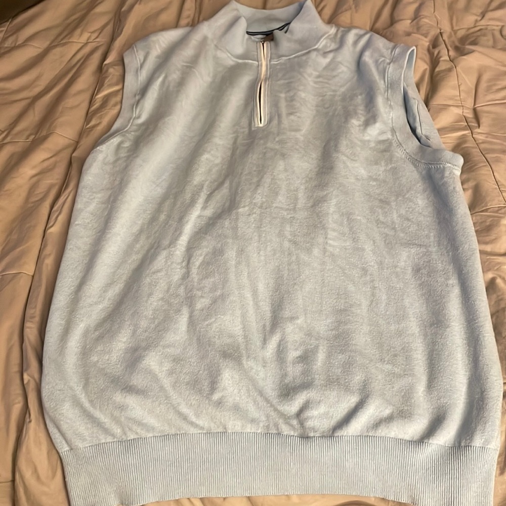 Footjoy-1857 golf sweater vest- great for the course or the office